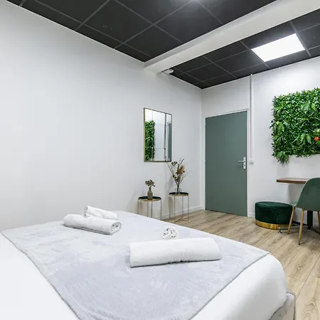 Apartment Mba Splendide - Girardot - Montreuil Centre *